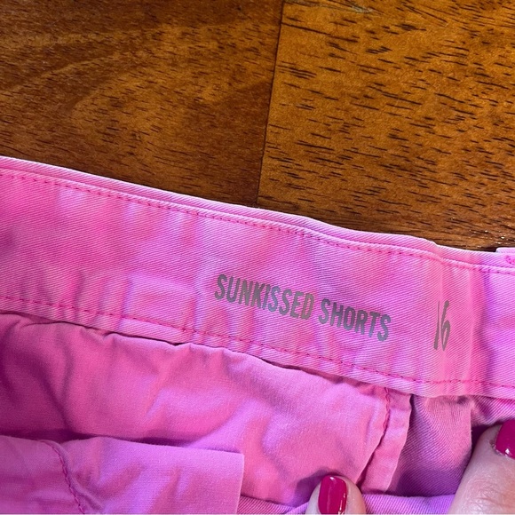 GAP Vibrant Pink Women's Sun-kissed Shorts khakis by gal size 16 100% cotton - Picture 3 of 10